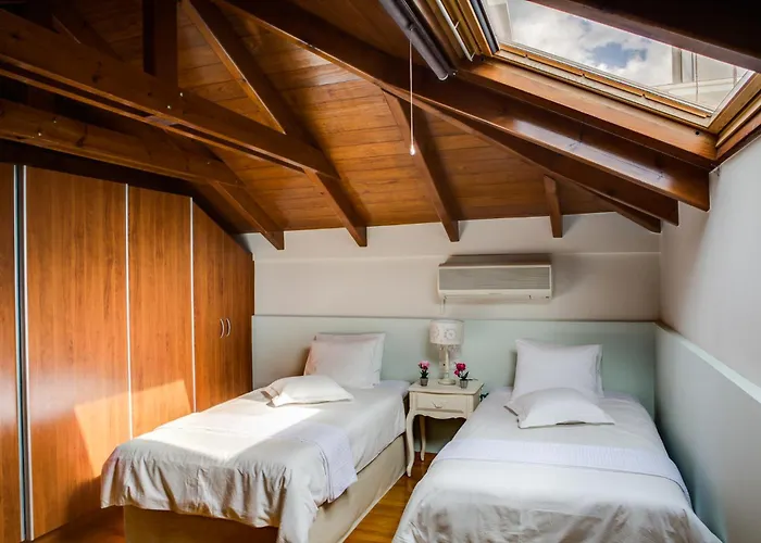 Thia Maria Apartamento *