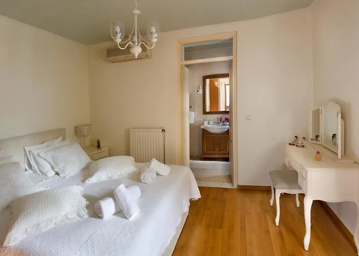 Thia Maria Chania (Crete)